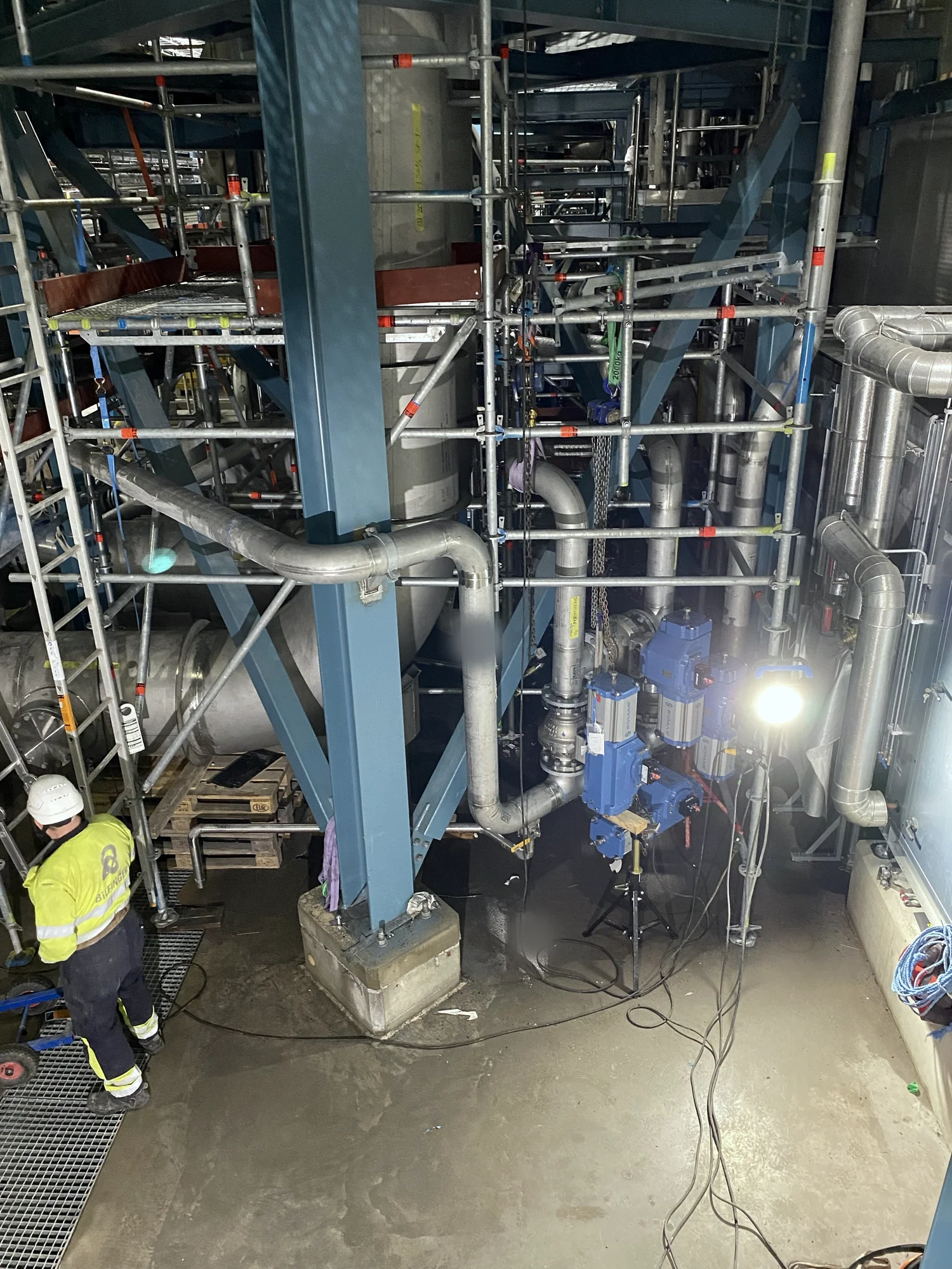 Sweden — Piping & Welding at Swedish Pulp Mill — Sweden · detail